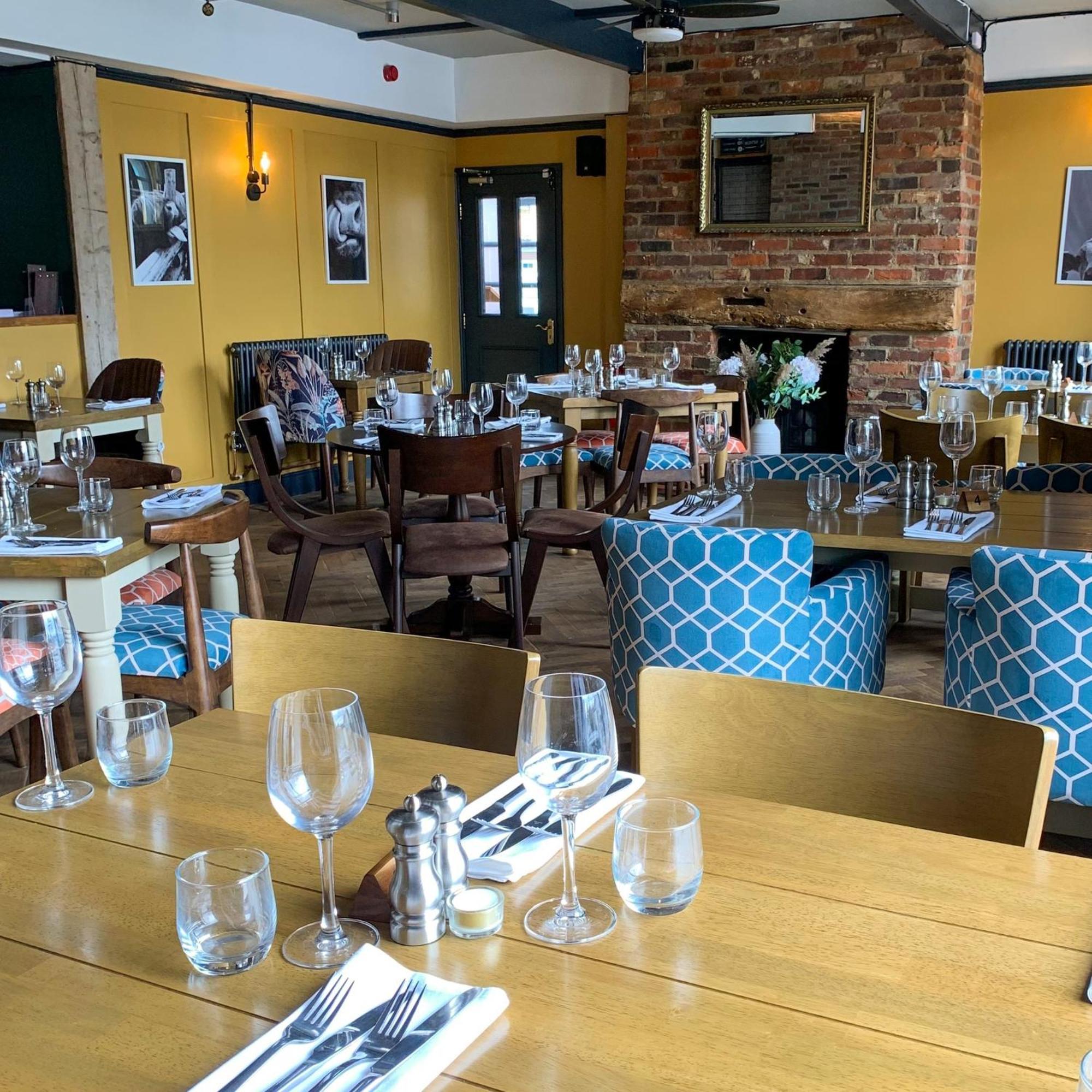 The Kings Head Inn, Home Of The Acle Steak מראה חיצוני תמונה